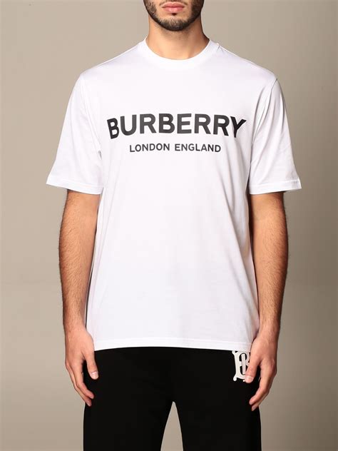 white Burberry t shirt